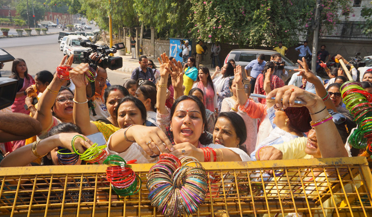 BJP Mahila Morcha protest